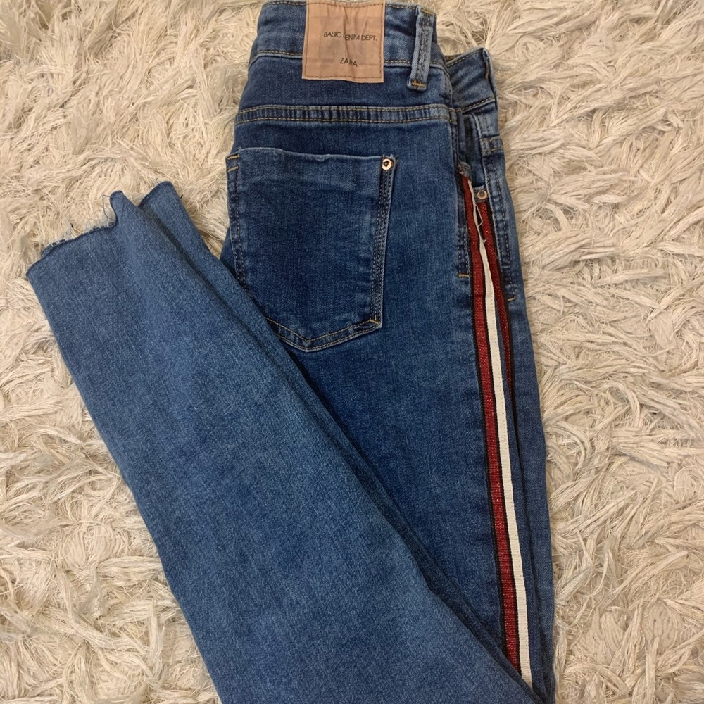 Zara jeans w/ white&red stripes